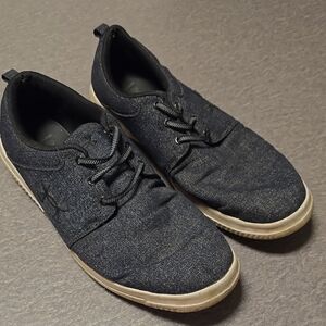 Under Armour Black and Tan Sneakers